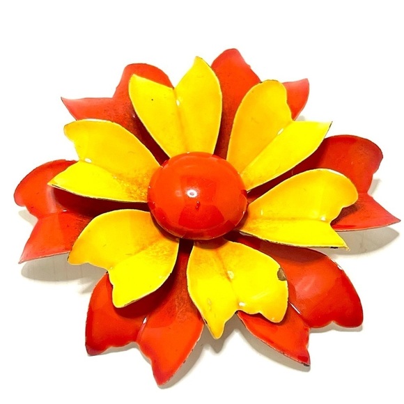 Vintage Enameled Flower Broach from the 70’s​​ - Picture 4 of 5